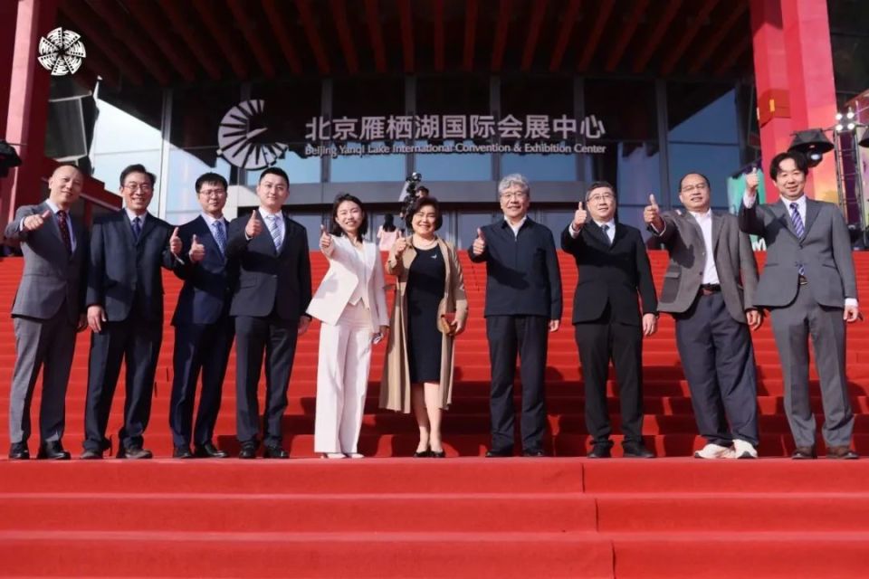 备受瞩目!怀柔"科学明星"走上红毯