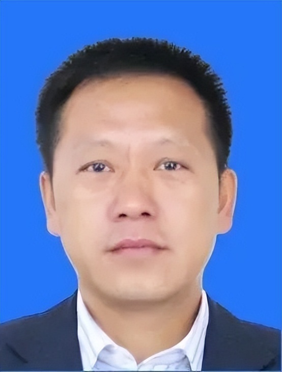 鹤岗市政府督查专员孙平接受审查调查