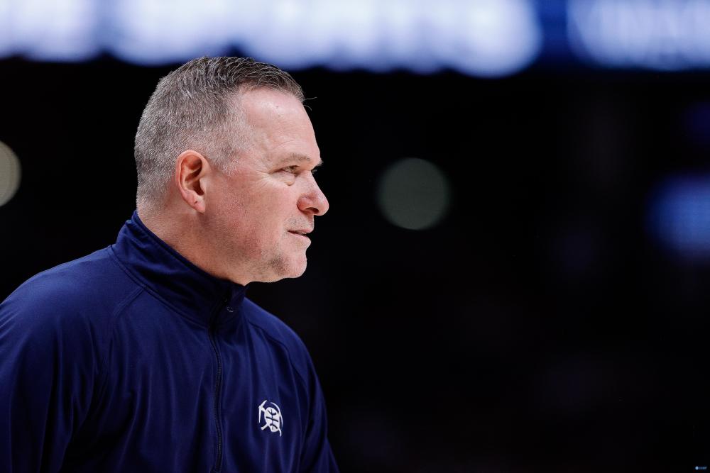 马龙:我们在关键时刻不会有任何疑虑 球员们知道自己该做什么