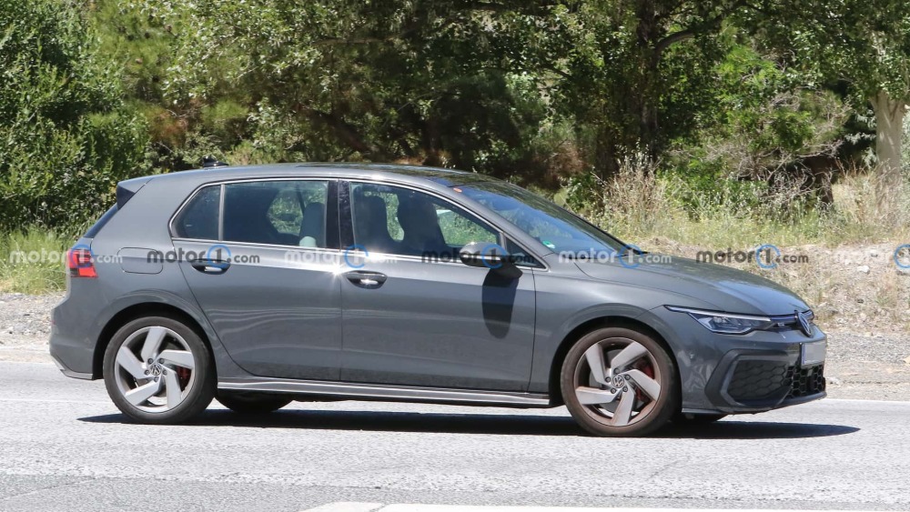 外观内饰动力有修改2024款大众高尔夫gte插电混动版测试照曝光