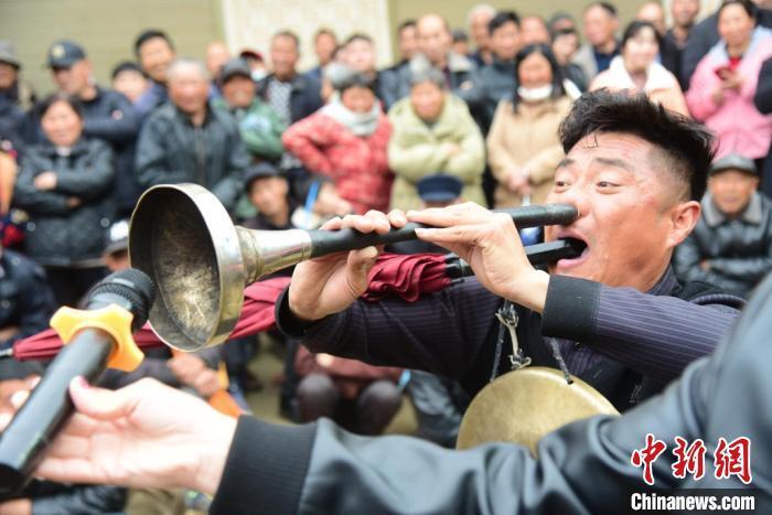 河南杞县唢呐声声展绝技