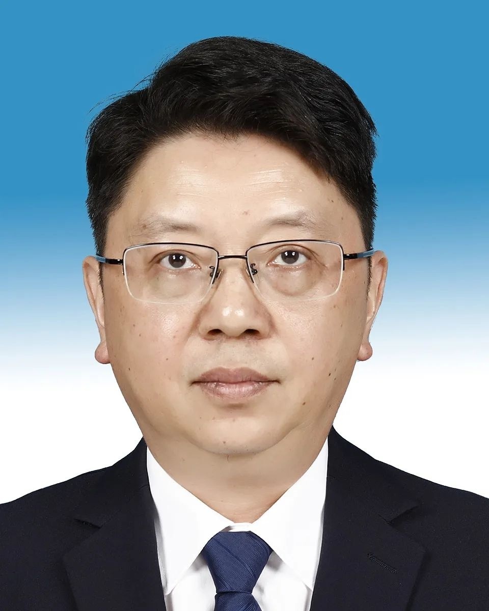 江西省委办公厅副主任图片