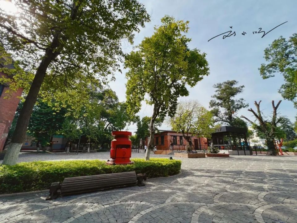 4,经律论旅游小镇晚上,我们入住了"经律论文化旅游小镇".