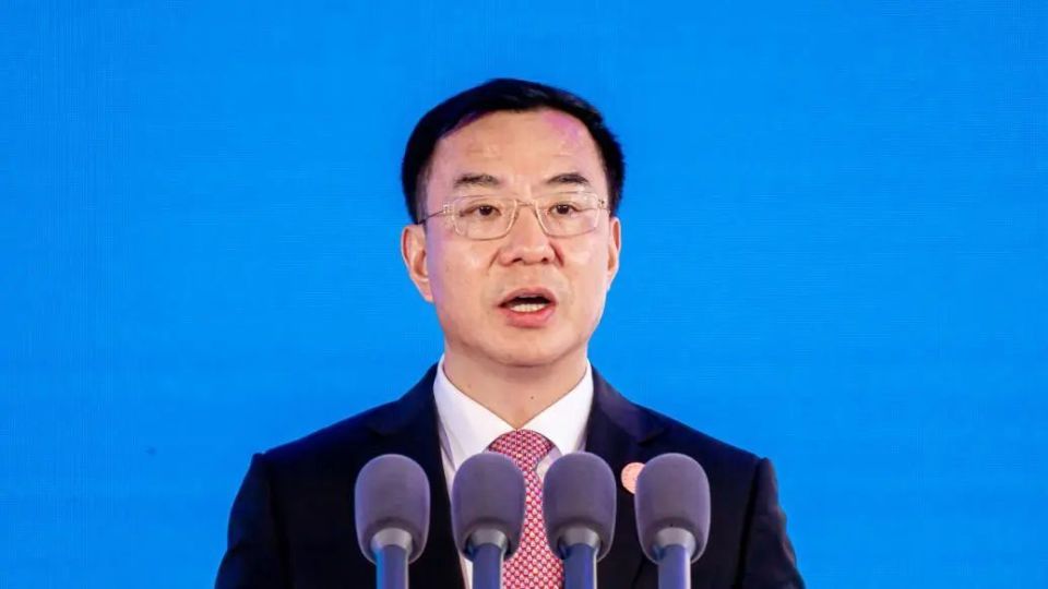 国家数据局局长刘烈宏《求是》署名文章：加快构建全国一体化算力网，推动建设中国式现代化数字基座_腾讯新闻