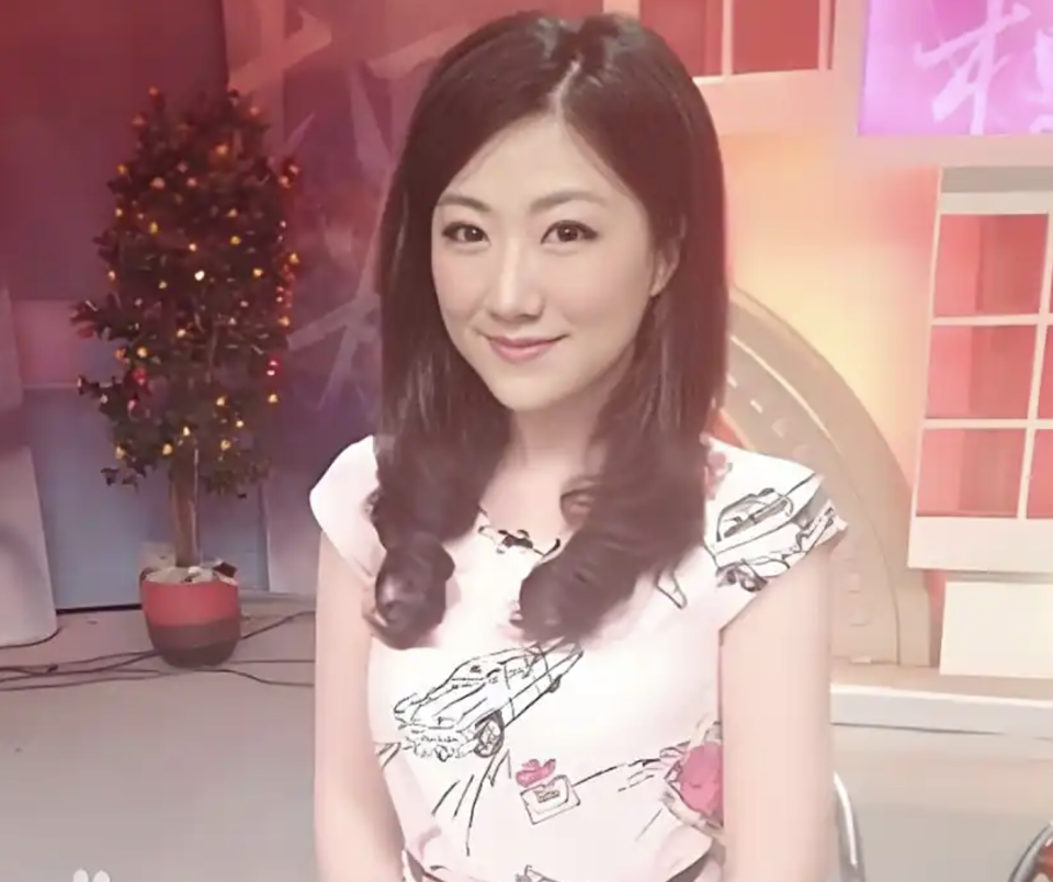 赔了夫人又折兵！土豆网王微用10万块打发前妻，前妻一招让他“身败名裂”_腾讯新闻