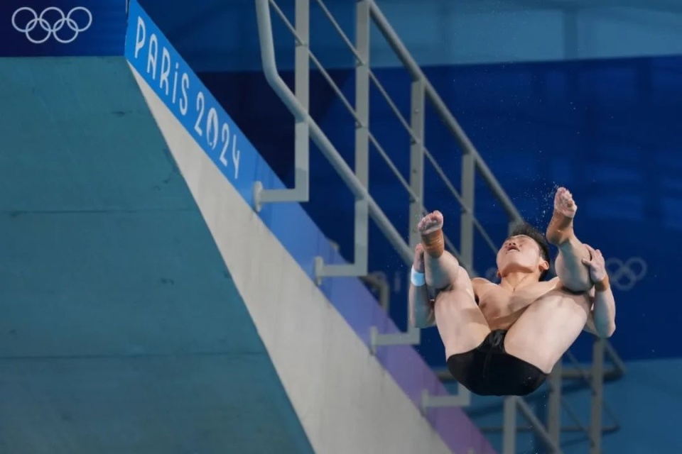 谢思埸获奥运会跳水男子单人3米板金牌
