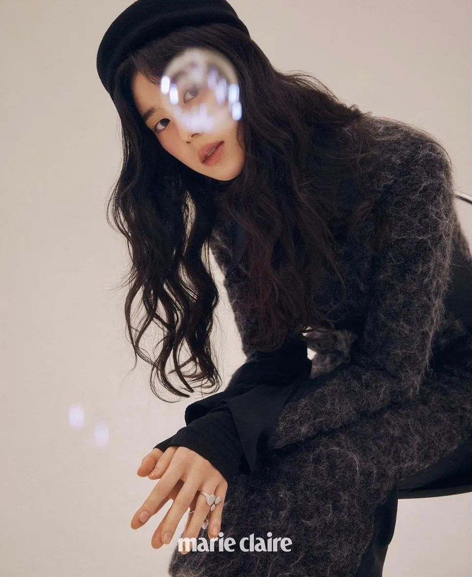 《安娜》主演郑恩彩韩版《嘉人》写真大片,大小姐气质优雅高贵_腾讯