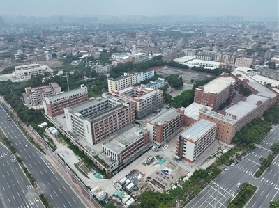 蚶江中学扩建(二期)室内装饰装修有序推进