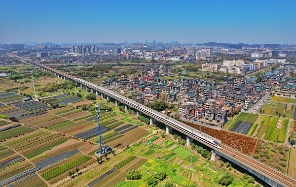 长三角铁路2024年春游运输圆满收官32天安全发送旅客逾8000万人次