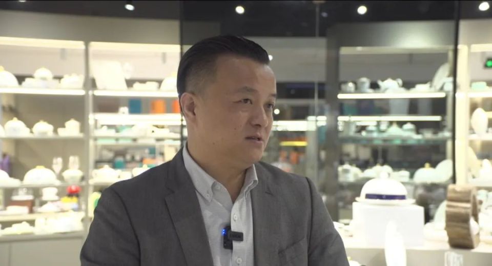 章方利: 一个乡村医生的华丽转身_腾讯新闻