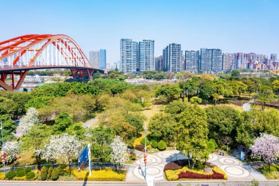 据悉,2023年,佛山世纪莲体育中心,佛山国际体育文化演艺中心举办大型