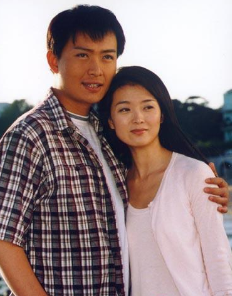 黄海冰,与丁克妻子离婚后娶小12岁演员,感谢娇妻圆他"父亲梦"