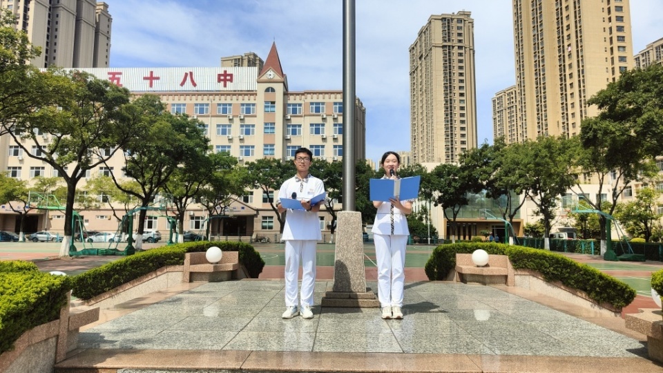 青岛五十八中祝福高考生:橙子,火龙果,向日葵,心意满满!