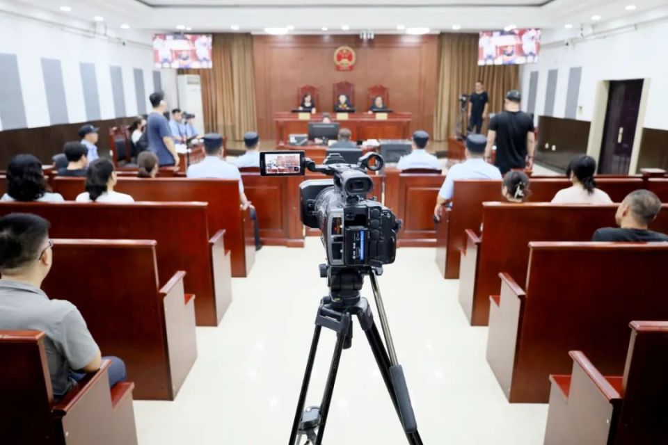 央视《庭审现场》栏目走进辽宁锦州_腾讯新闻