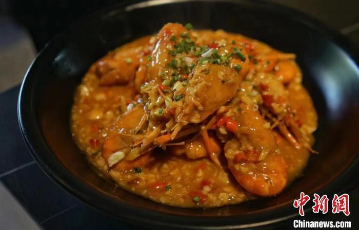 一桌"衡阳菜"炒出百亿产业