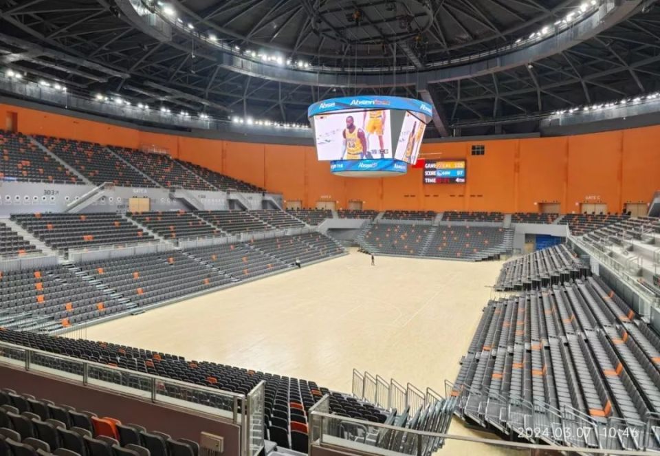 该场馆不仅是佛山市罕见的专门体育竞赛场馆,还是佛山市首个能举办