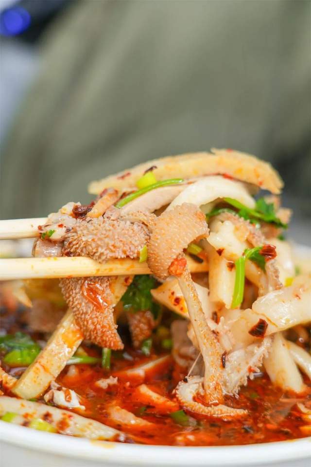 仔细想羊杂碎对于宁夏人来说,的确是杂碎届