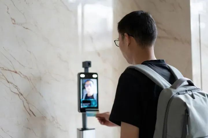 入住酒店,你被"强制刷脸"了吗?