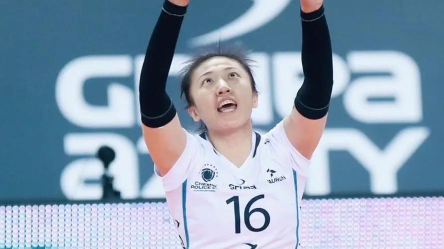 丁霞虽年纪渐长但实力仍在多次替补表现出色仍是女排需要之人