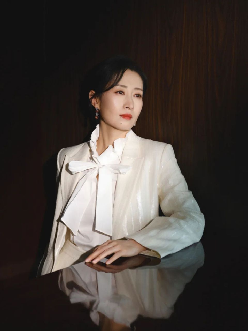 刘敏涛今日亮相雪花秀京东直播间