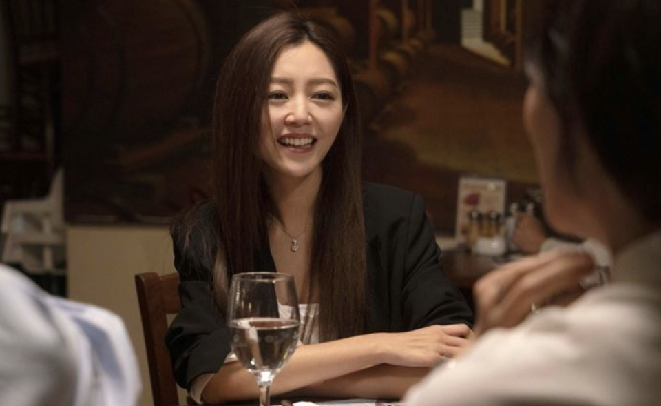 余香凝成金像奖最佳女主角大热门,但她"抢"了连诗雅的角色?_腾讯新闻