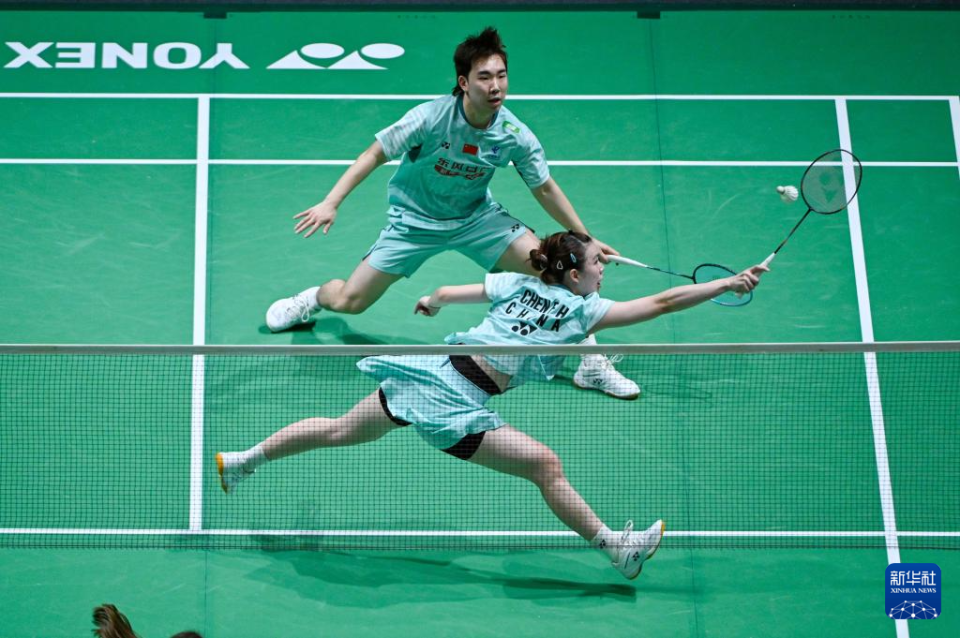 马来西亚羽毛球公开赛:郭新娃/陈芳卉晋级混双次轮