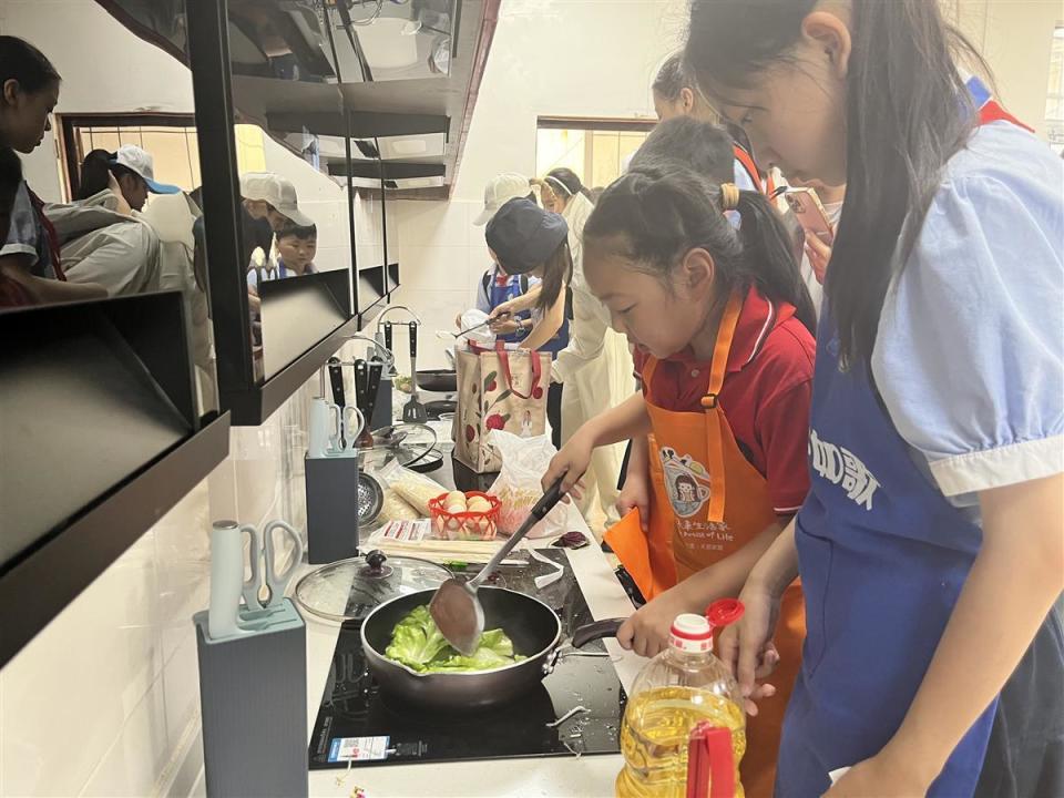 "豆"趣横生,"厨"类拔萃!小学生们这样玩转厨房