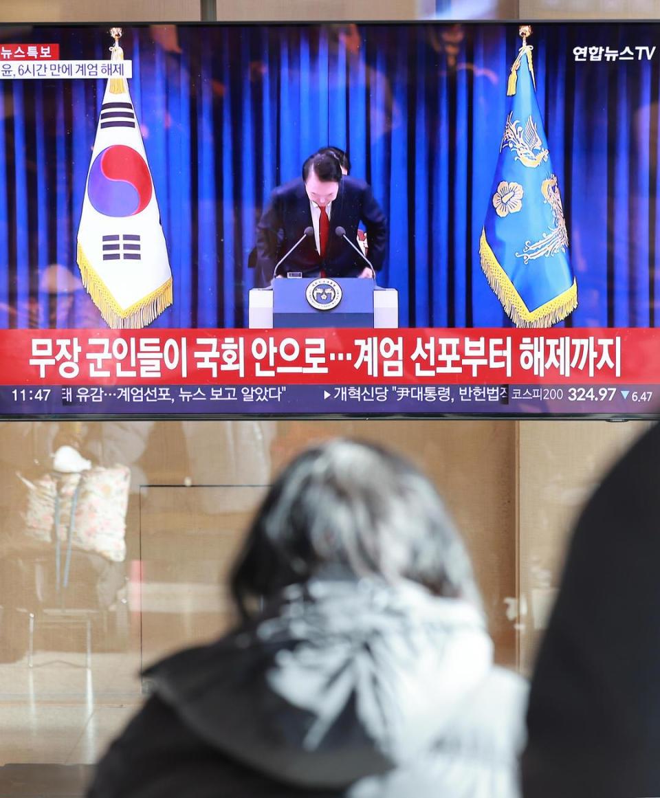 6小时“戒严闹剧”将如何收场？美韩关系面临考验，尹锡悦“高尔夫外交”计划恐泡汤-腾讯新闻