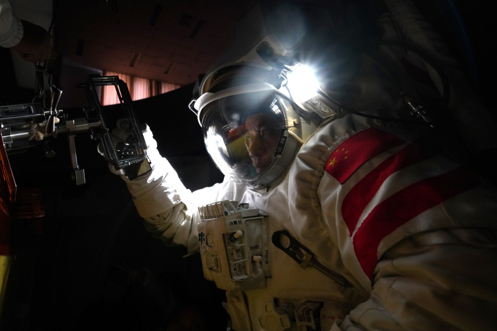 <a href=http://www.bjtvnews.com/photo/ target=_blank class=infotextkey>图片</a>