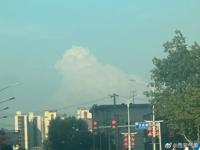 预计今天白天到晚上,陕北大部,关中部分,陕南部分有雷暴天气,陕北中