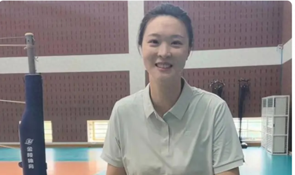 中国女排两任队长有新安排,惠若琪开启大学执教前途无量