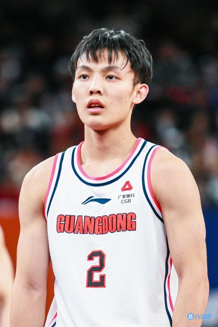 生日夜手感冰凉徐杰全场11投仅2中得到6分