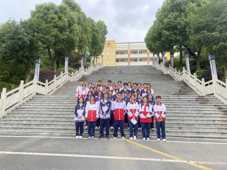 此次交流会的成功举办,充分展示了织金二中与织金三中学生组织的涣Ζ