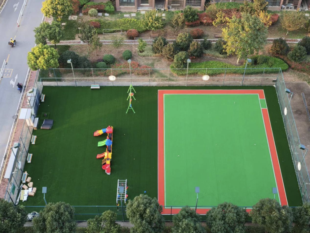 惠山前洲门球场地大变身架起便民连心桥