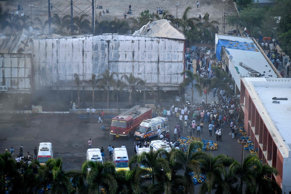 印度西部一游乐园发生火灾至少16人死亡