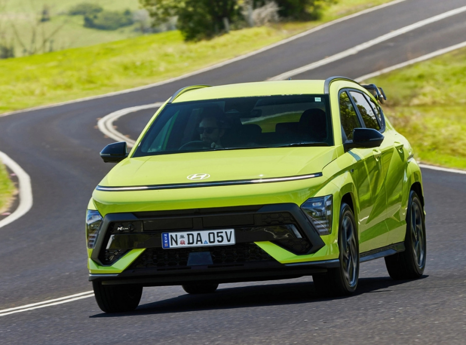 现代kona纯电版海外亮相主打小型suv市场有望打入15万内