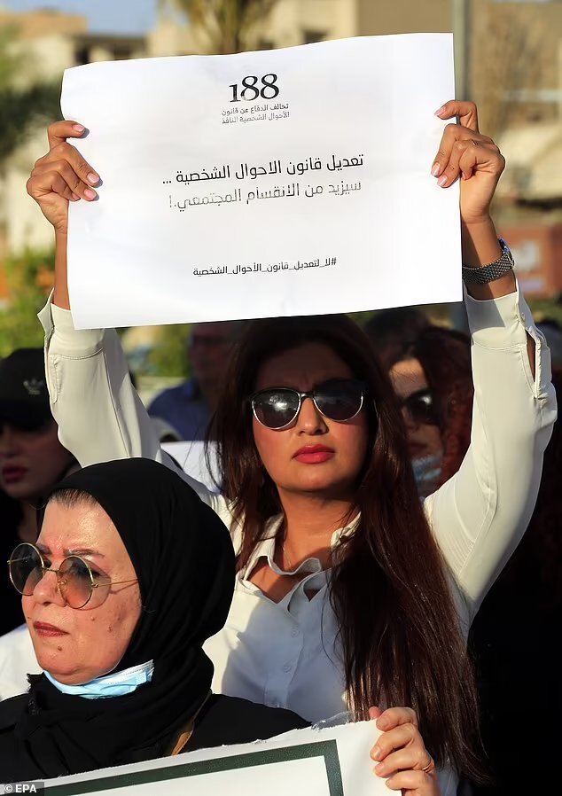 伊拉克拟让9岁女孩合法结婚,"国家的倒退",民众走上街头抗议