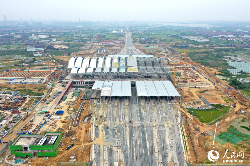 江西南昌:高铁东站加紧建设 年底开通运营-腾讯新闻