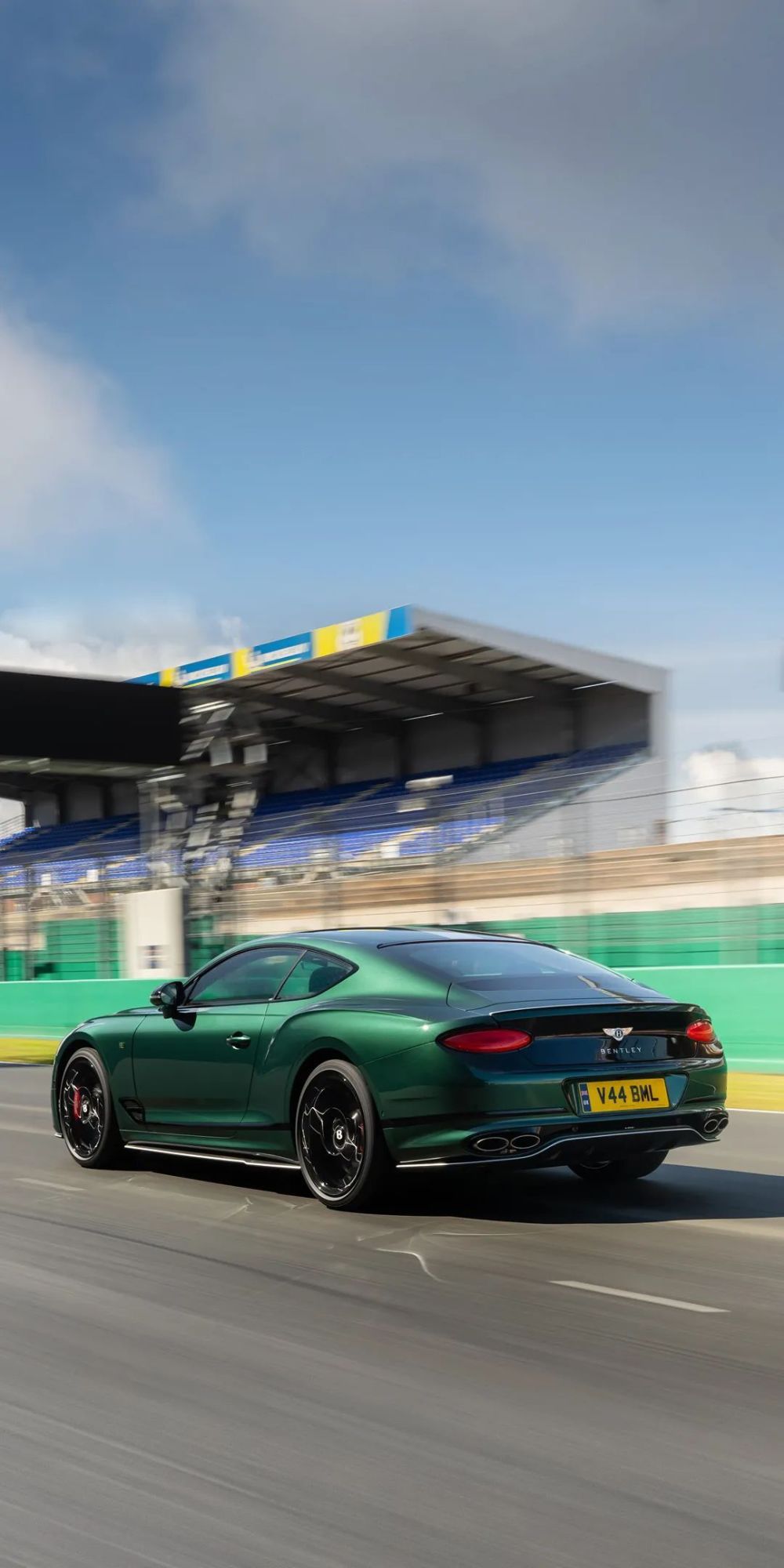 宾利欧陆gt勒芒限量版,百公里3.6秒_腾讯新闻