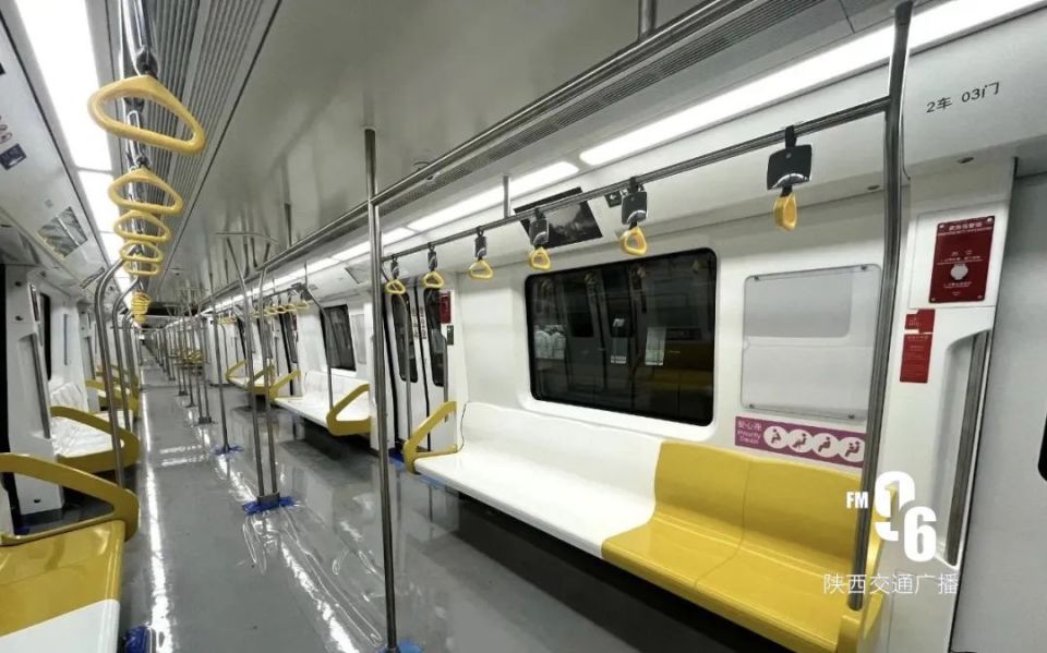 西安地铁8号环线列车正式亮相
