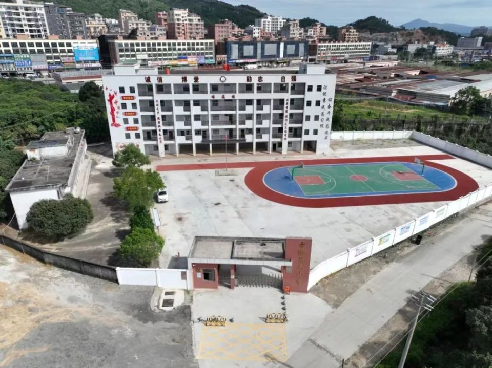 惠东吉隆镇:打造"乡贤 "模式  助力"百千万工程"