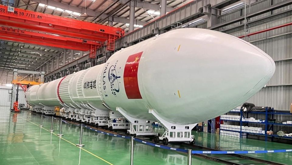 "小型猎鹰"火箭将于今年首飞!