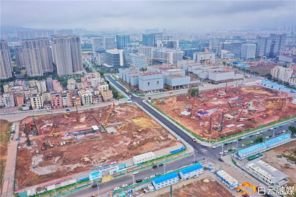 直击现场！又一批安置房将于明年交付_腾讯新闻