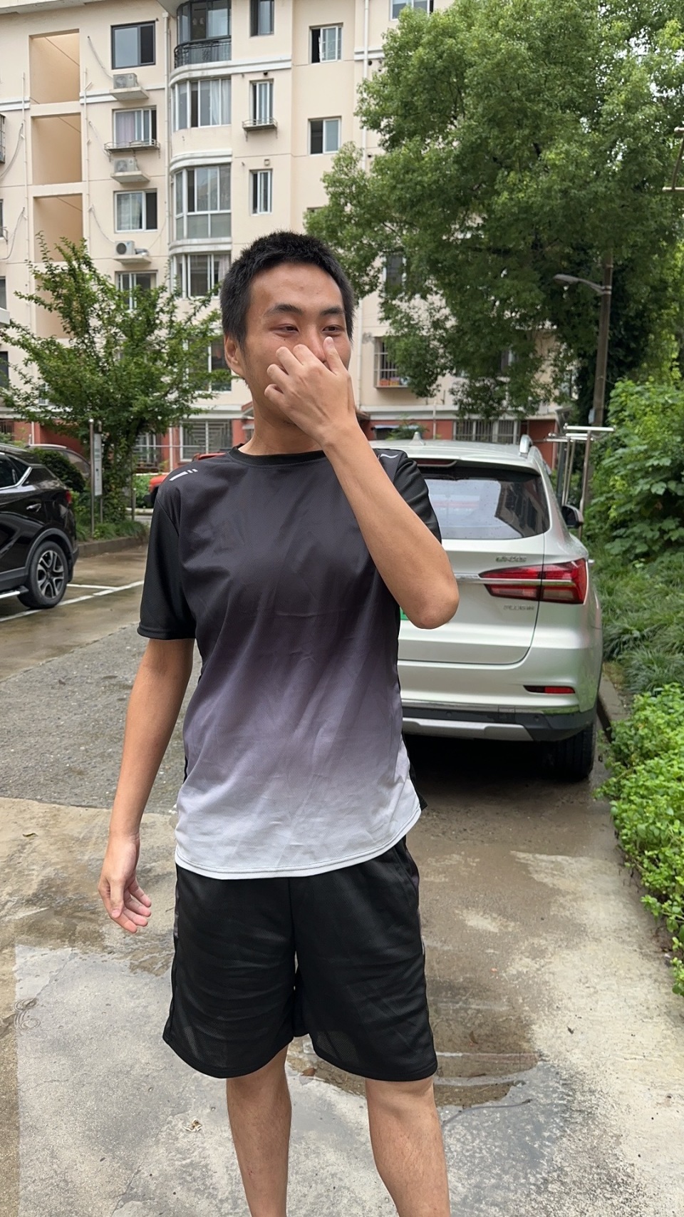 真出狱了山泥若出狱改造成功一改胖态貌若潘安