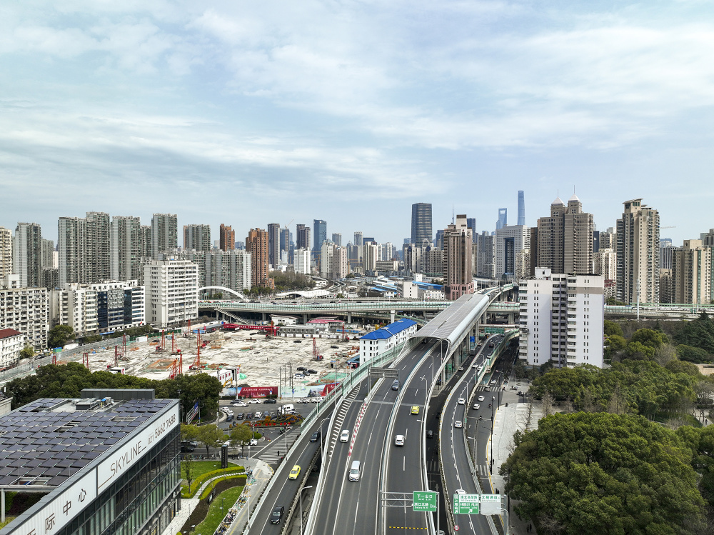 穿城而过·北横通道|由西向东,看北横沿线的上海城市风景