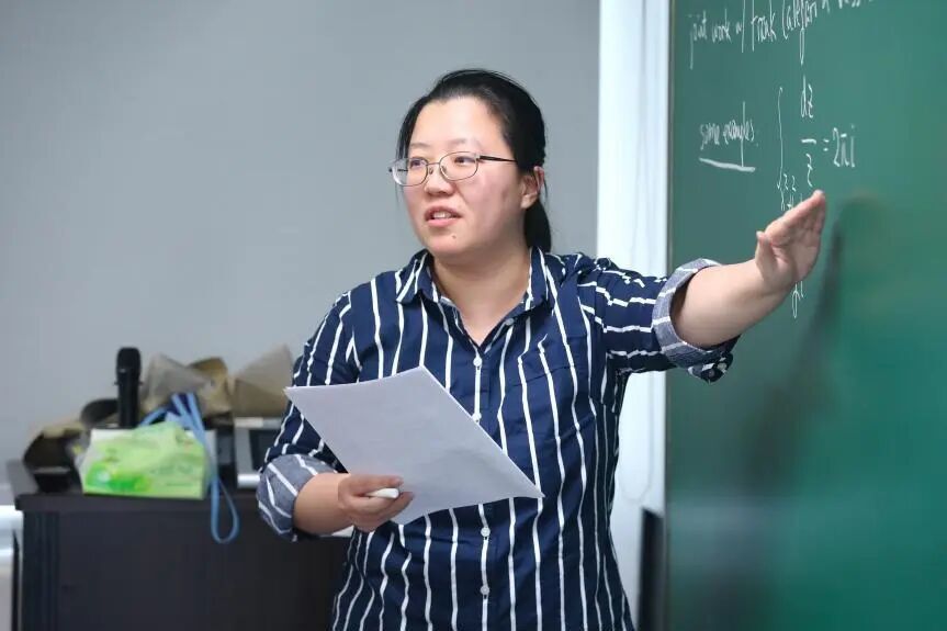 北大发文祝贺：三位女校友同日获“科学界的奥斯卡”，均毕业于数院，王虹和唐云清还是同届本科同学_腾讯新闻