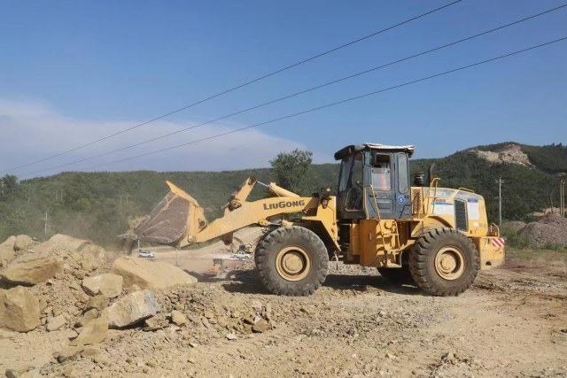 郑洛高速项目巩义段稳步推进中_腾讯新闻