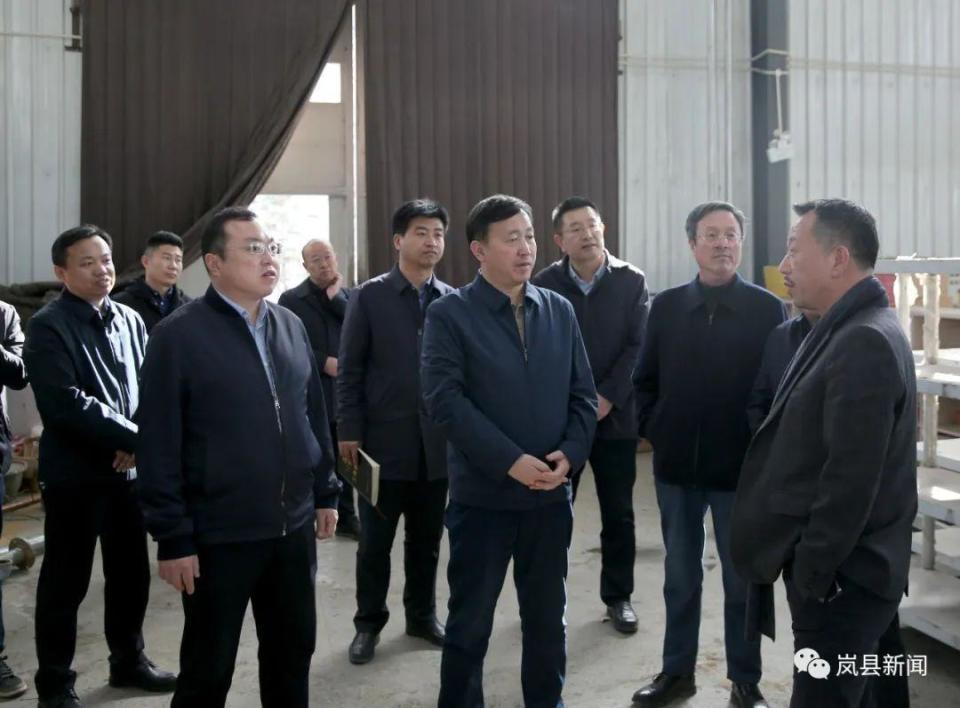 引资服务中心主任崔宇飞,县委书记张新春,县委常委,政府副县长郭俊