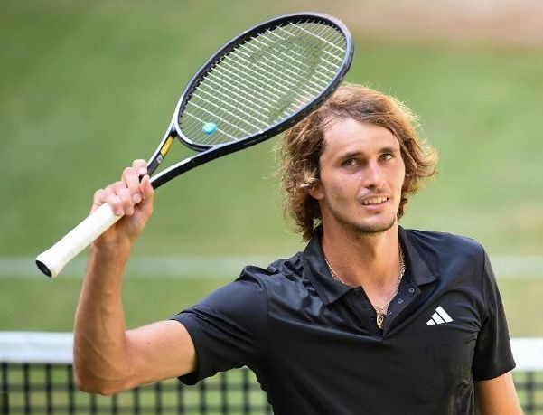 梅总完败三夫晋级两夫阿卡会师科达朱琳进四强卡恰退温网