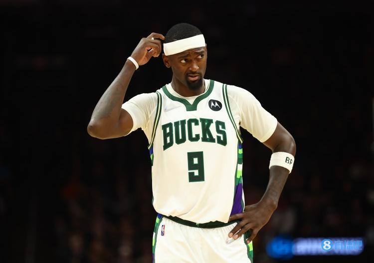 板凳匪徒!波蒂斯替补砍下至少31分12板 4记三分 历史第5人!_腾讯新闻